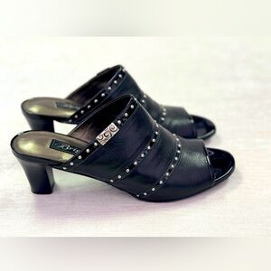 Brighton 'Teri' black leather studded sandals. 7N made in Brazil
